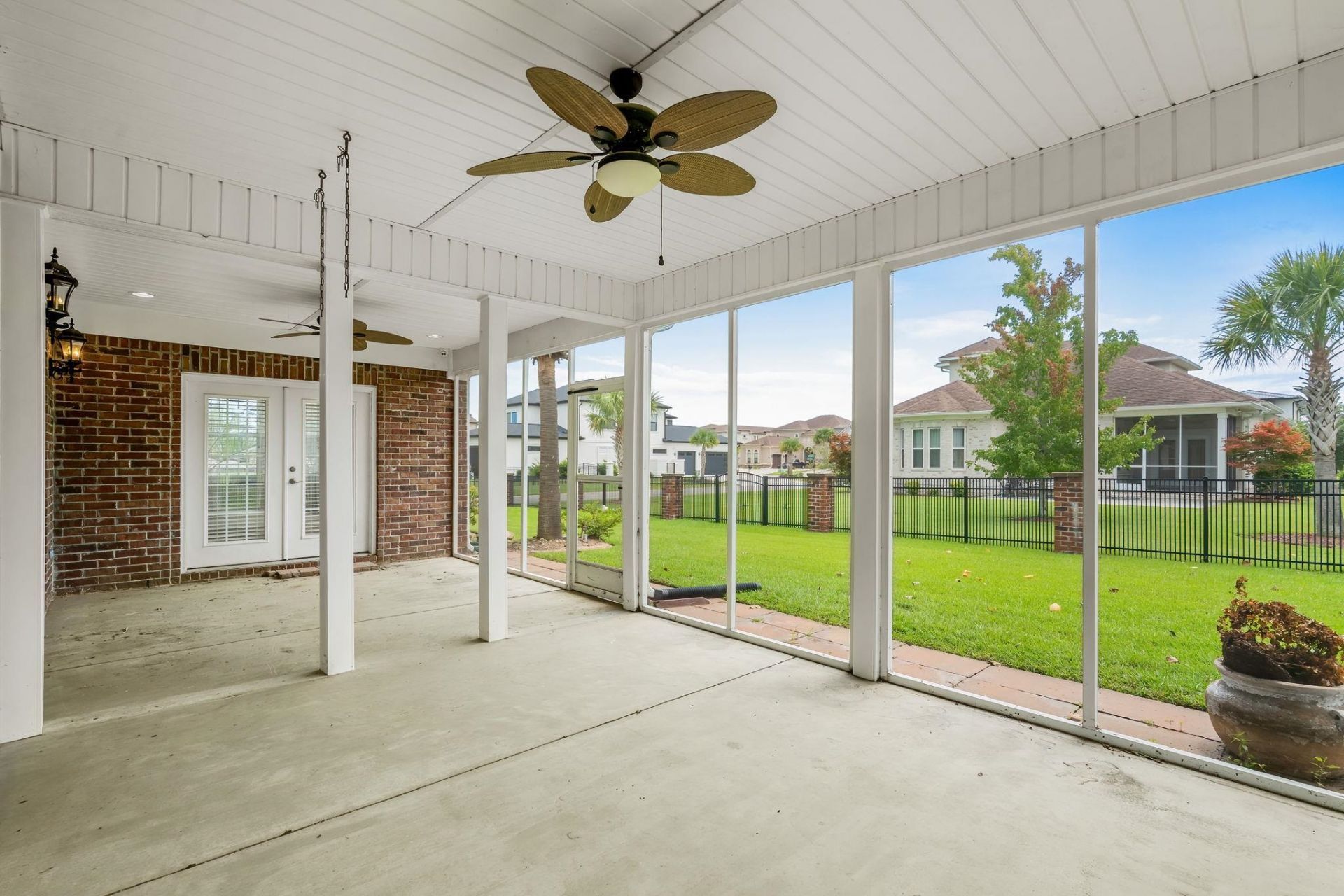 970 Shipmaster Ave. Photo 33