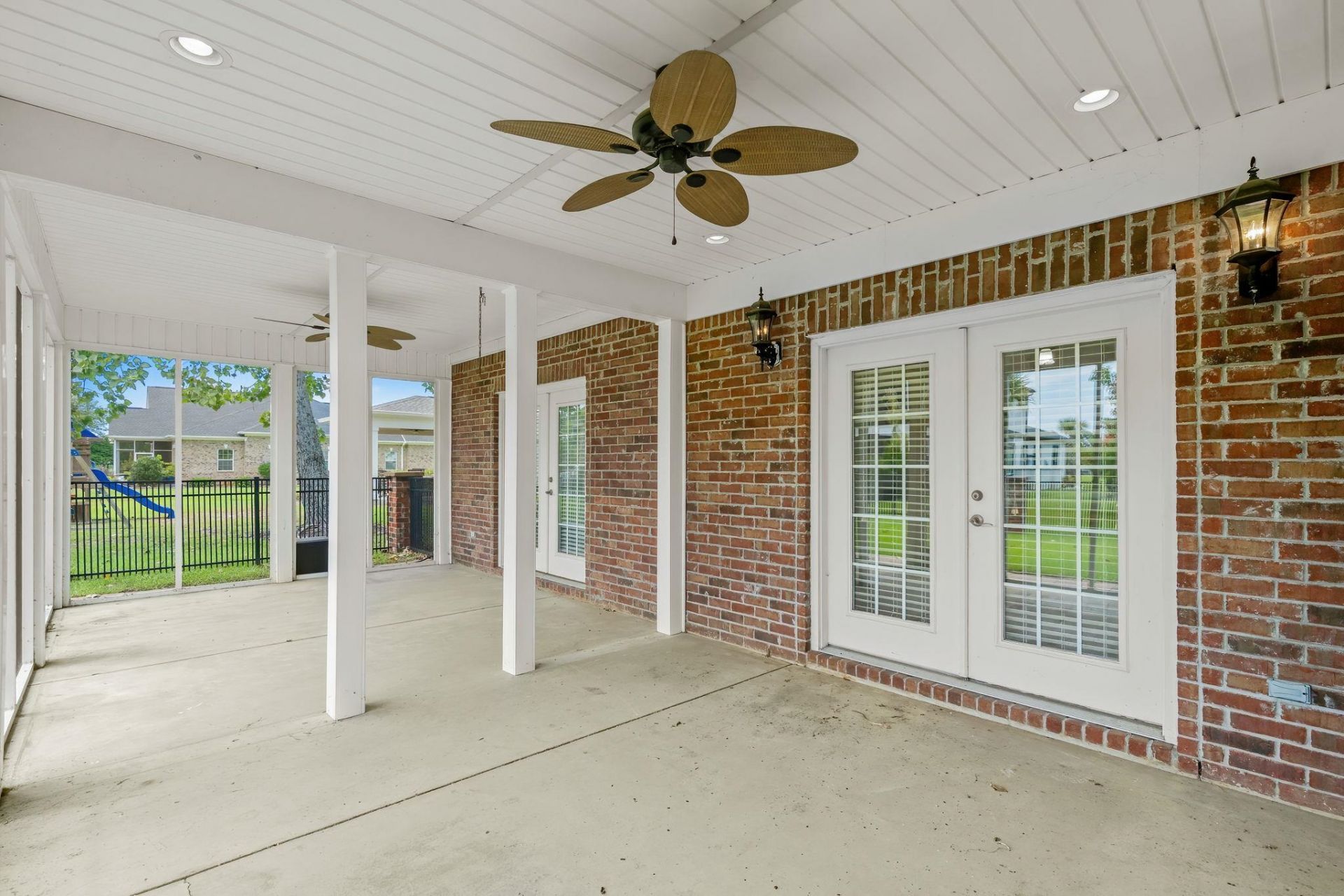 970 Shipmaster Ave. Photo 34