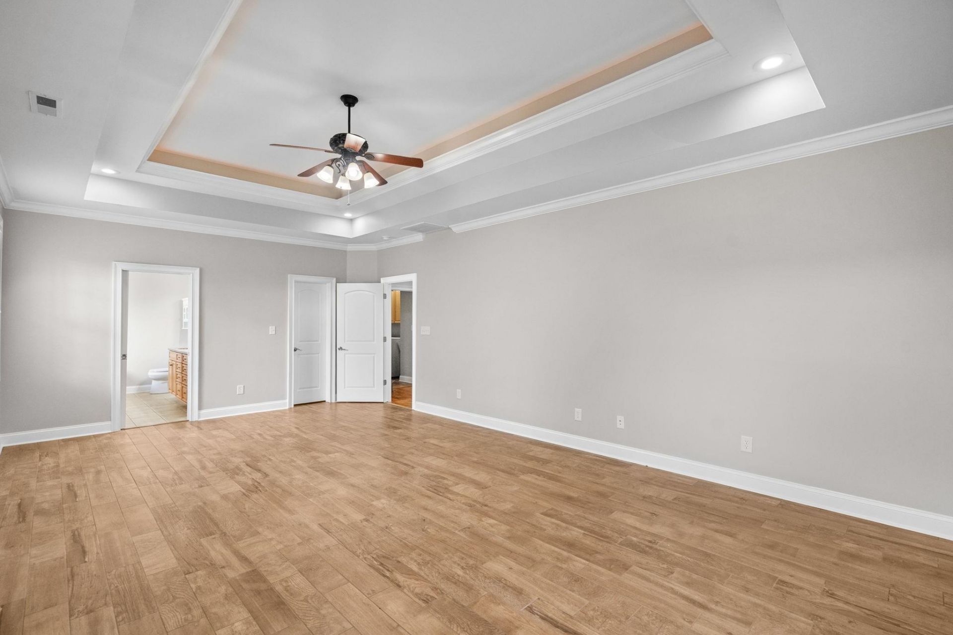 970 Shipmaster Ave. Photo 40