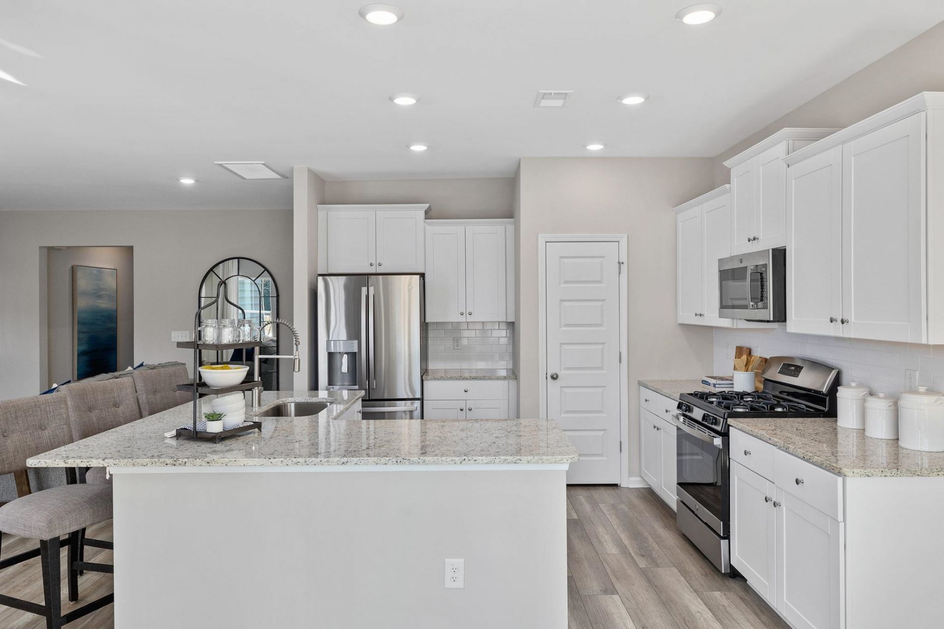 3313 Sound Side Ln. Photo 7