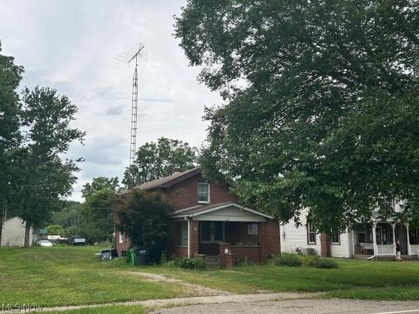 516 Poplar Street SW, Bolivar, OH 44612