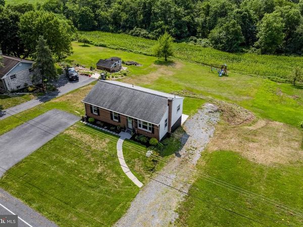 8064 COLEBROOK ROAD , PALMYRA, PA 17078