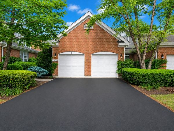 2S729 Parkview Drive , Glen Ellyn, IL 60137