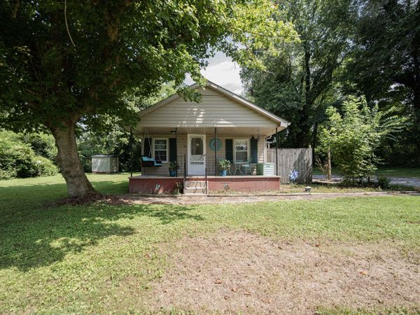 60 Walker St , Manchester, TN 37355
