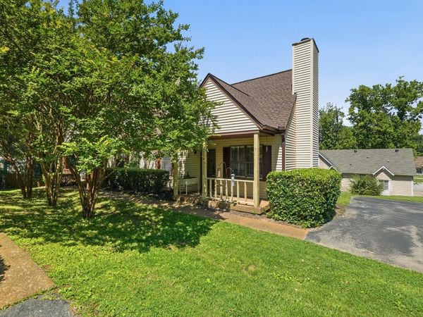 3201 E Lake Dr , Nashville, TN 37214