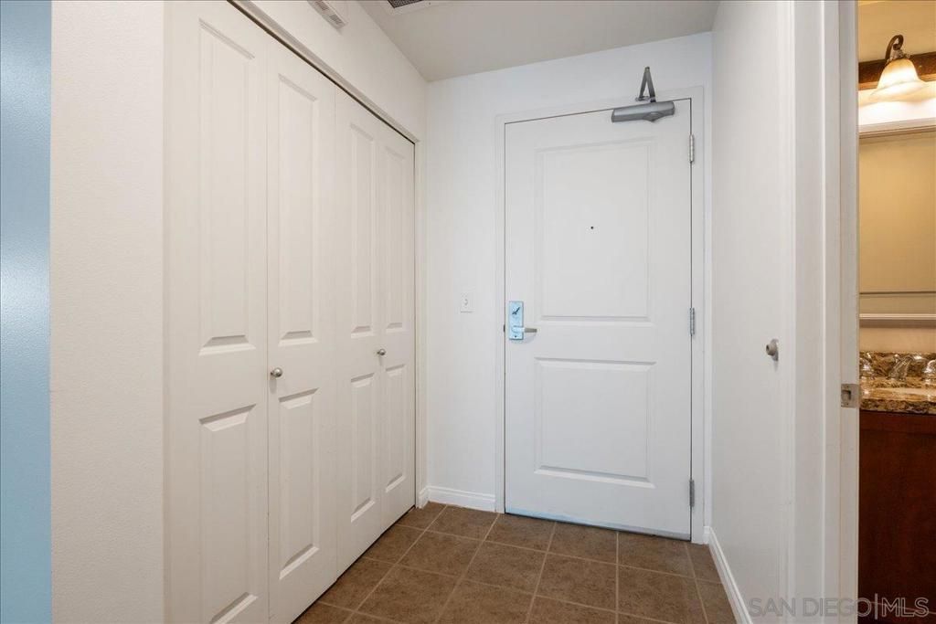 206 Park Blvd, Unit 601, San Diego, CA 92101 Main Photo