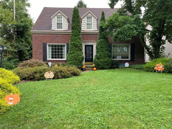 123 Alburn Drive, Youngstown, OH 44512