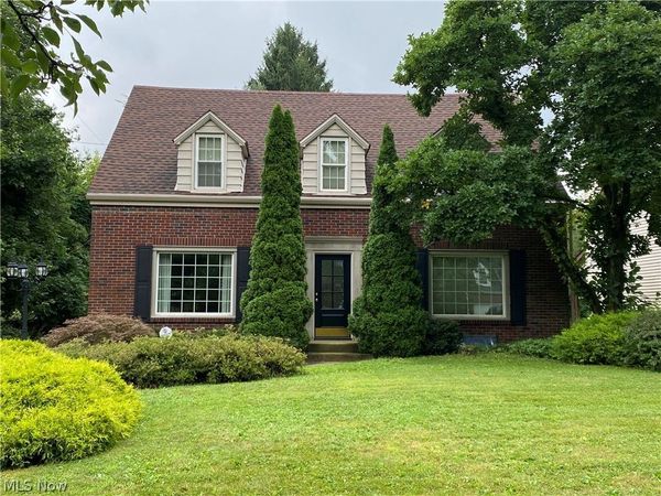 123 Alburn Drive , Youngstown, OH 44512