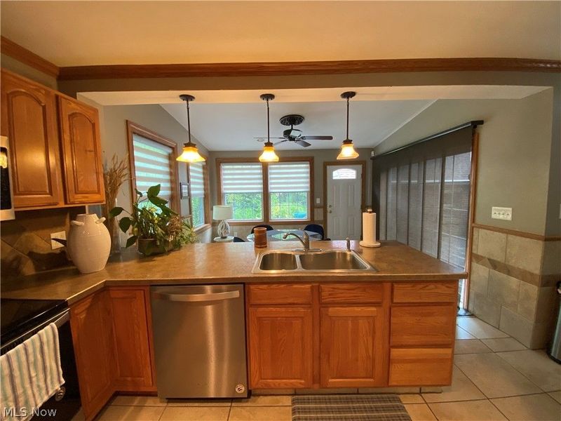 123 Alburn Drive , Youngstown, OH 44512 Photo 4