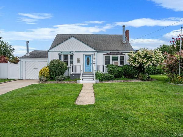 218 11th Street, West Babylon, NY 11704