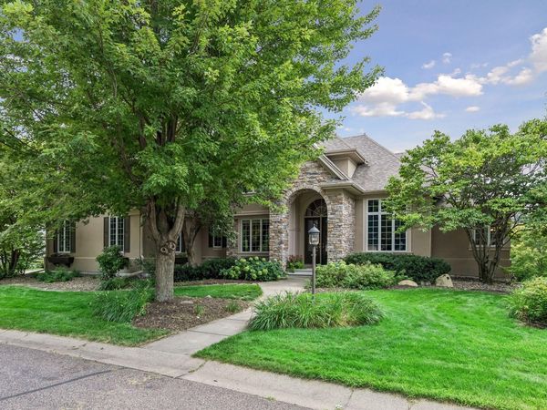 18221 Overland Trail, Eden Prairie, MN 55347