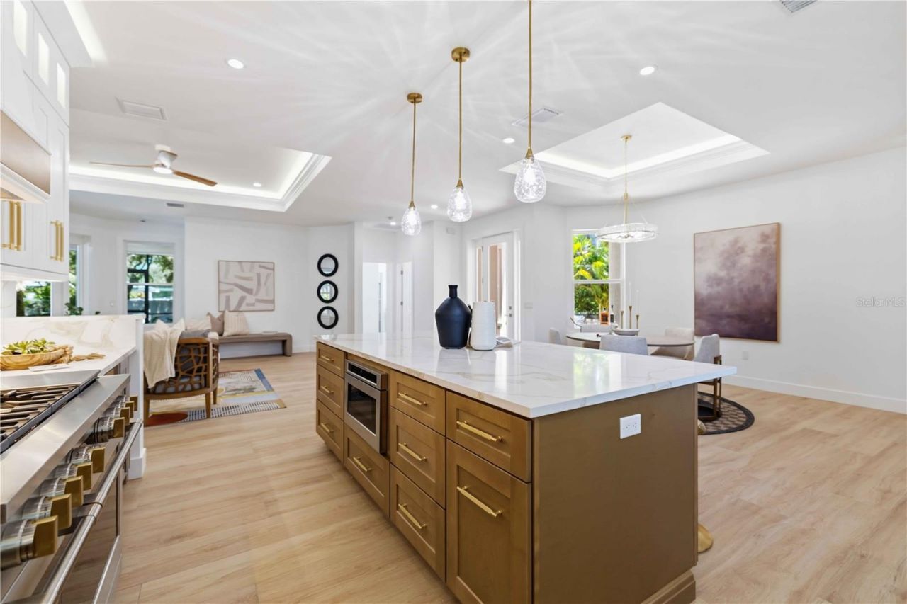 1354 Tearose Place, Sarasota, FL 34239 Photo