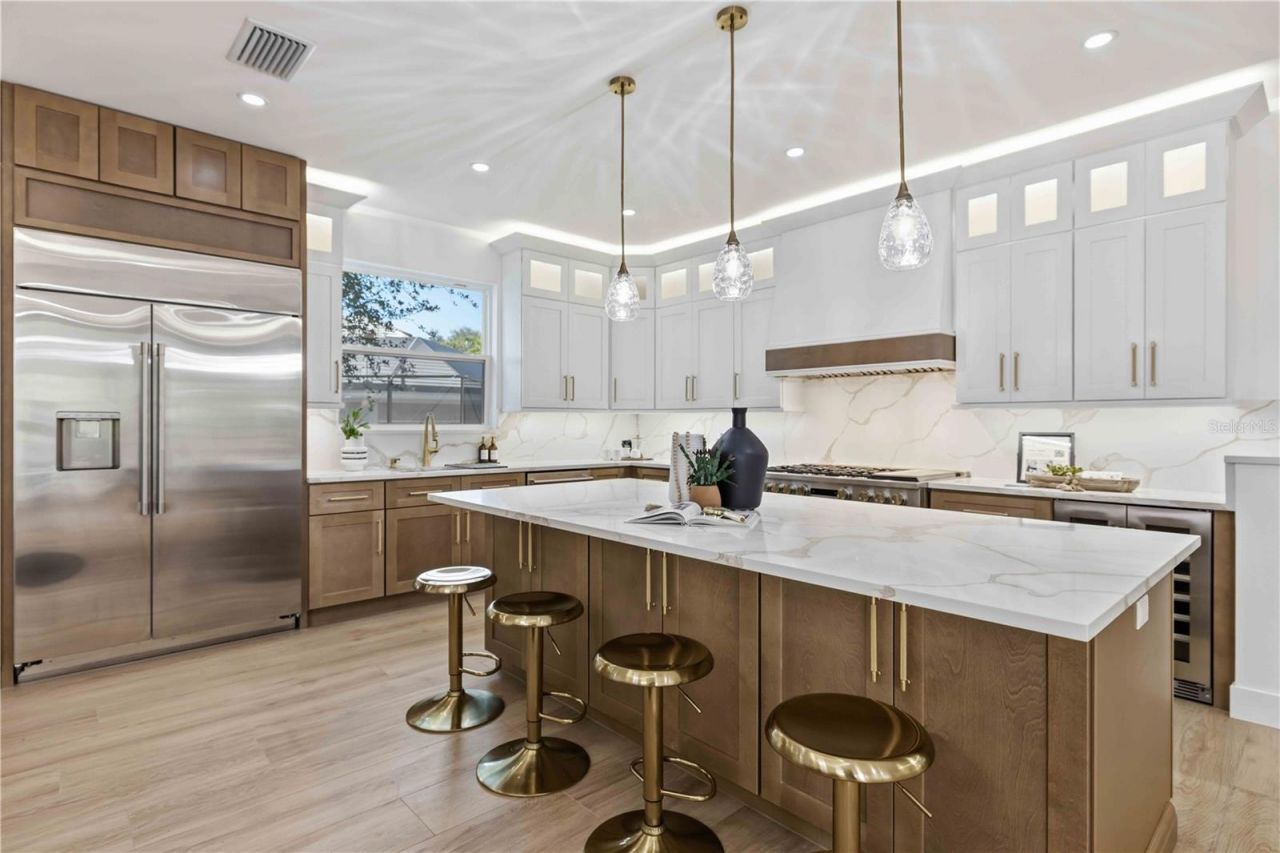 1354 Tearose Place, Sarasota, FL 34239 Photo
