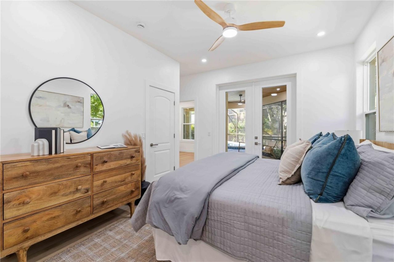 1354 Tearose Place, Sarasota, FL 34239 Photo