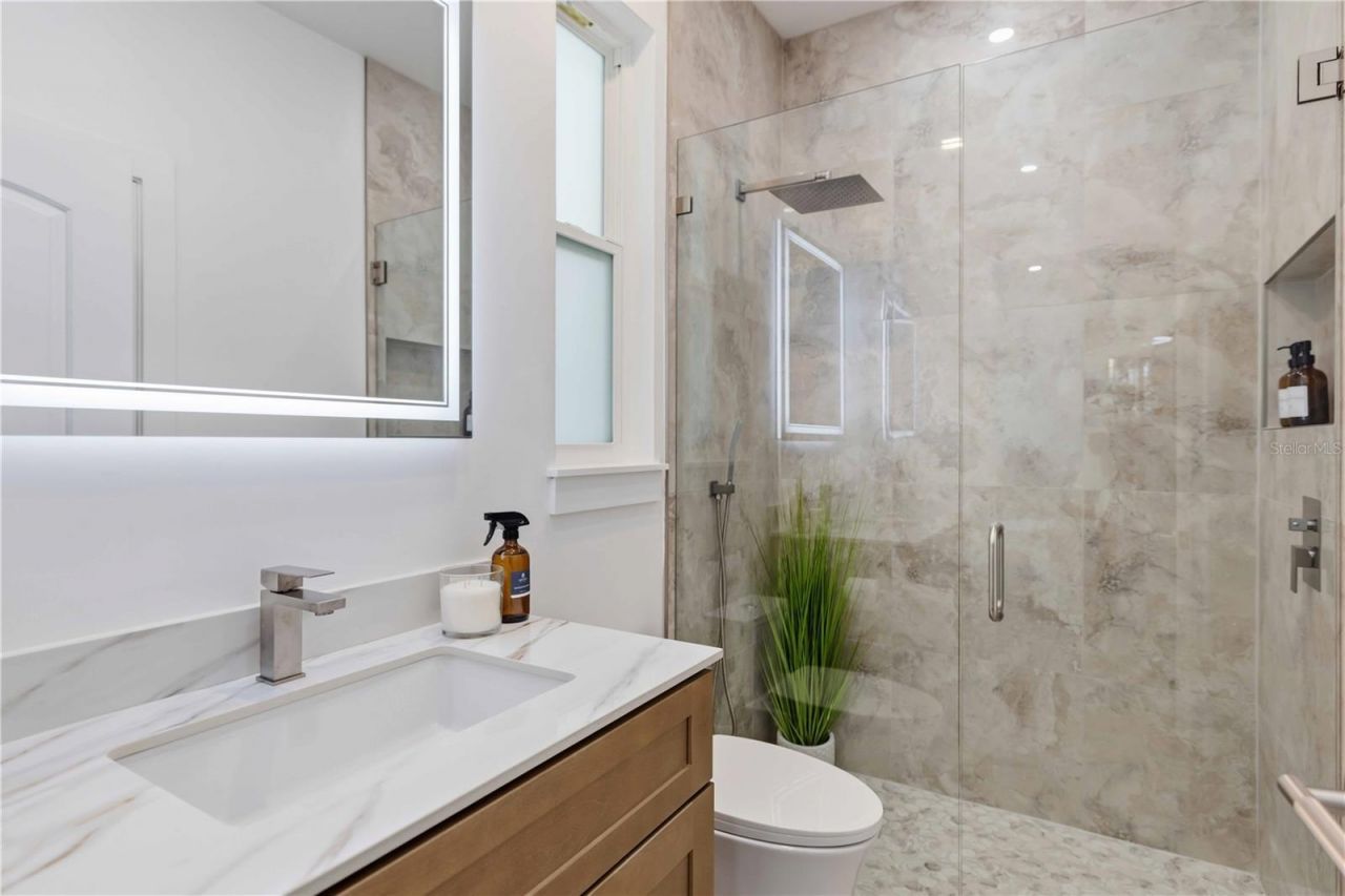 1354 Tearose Place, Sarasota, FL 34239 Photo