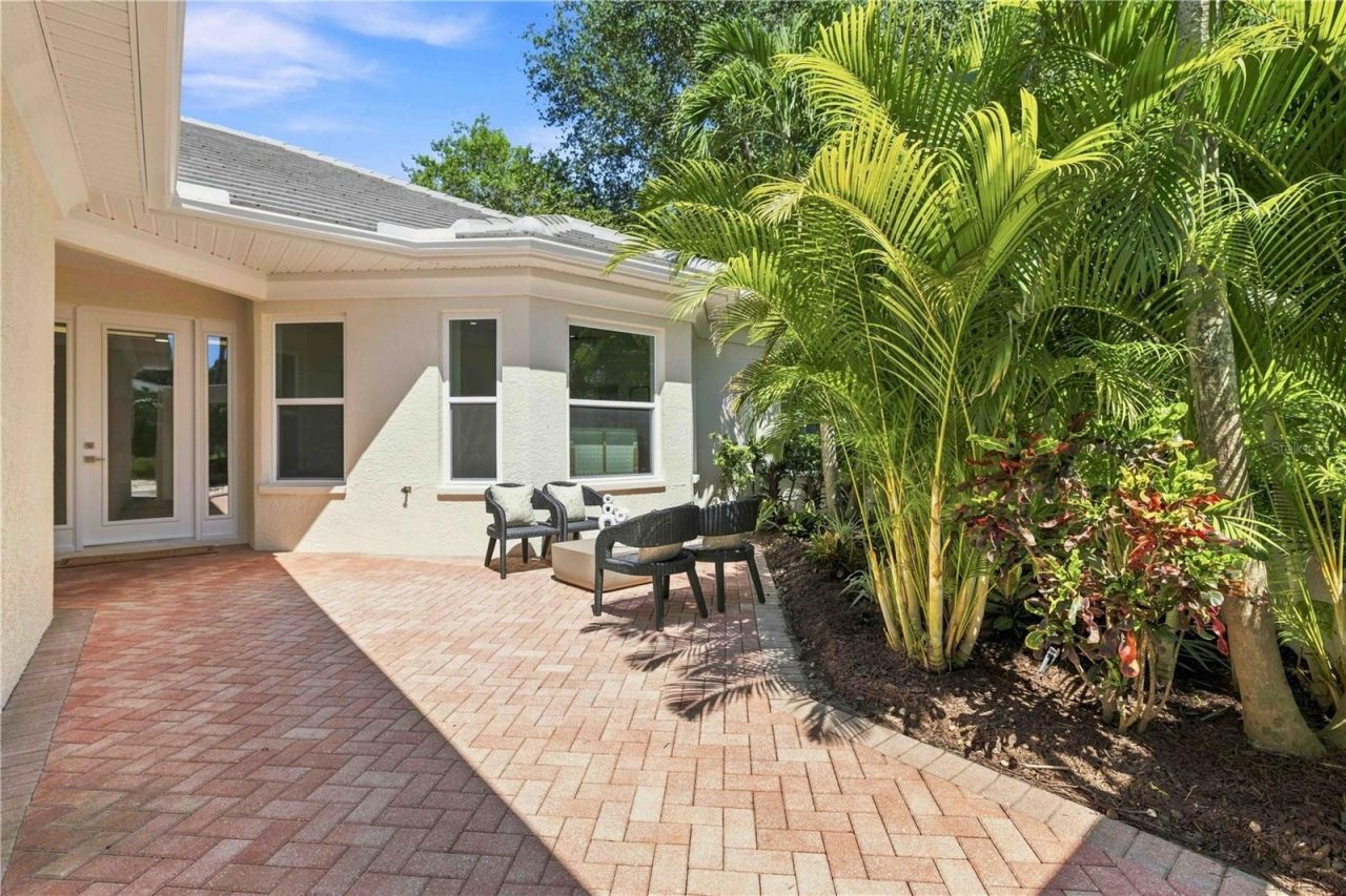 1354 Tearose Place, Sarasota, FL 34239 Photo