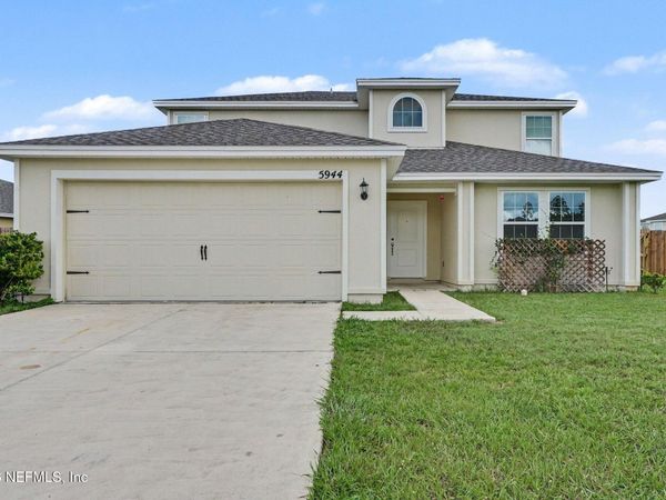 5944 CROSBY LAKE Way E, Macclenny, FL 32063