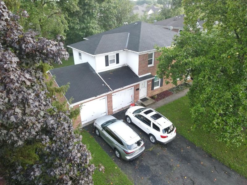 1379-1381 Bradshire Drive, Columbus, OH 43220 Photo 3