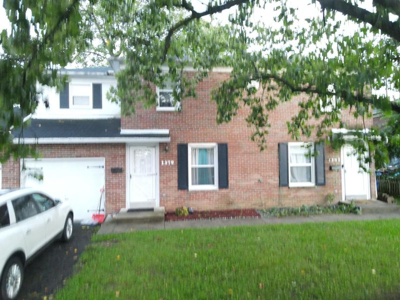 1379-1381 Bradshire Drive, Columbus, OH 43220 Photo 4