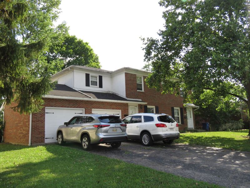 1379-1381 Bradshire Drive, Columbus, OH 43220 Photo 8