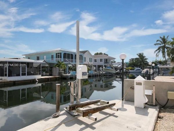 11 Flamingo Rd , Key Largo, FL 33037