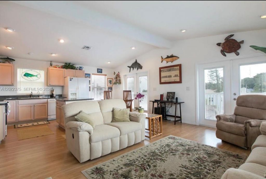 11 Flamingo Rd , Key Largo, FL 33037 Photo