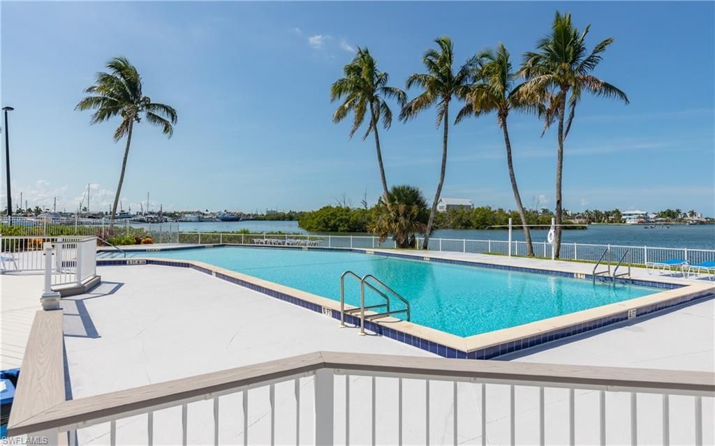 18120 San Carlos Blvd , Unit PH2, Fort Myers Beach, FL 33931 Photo