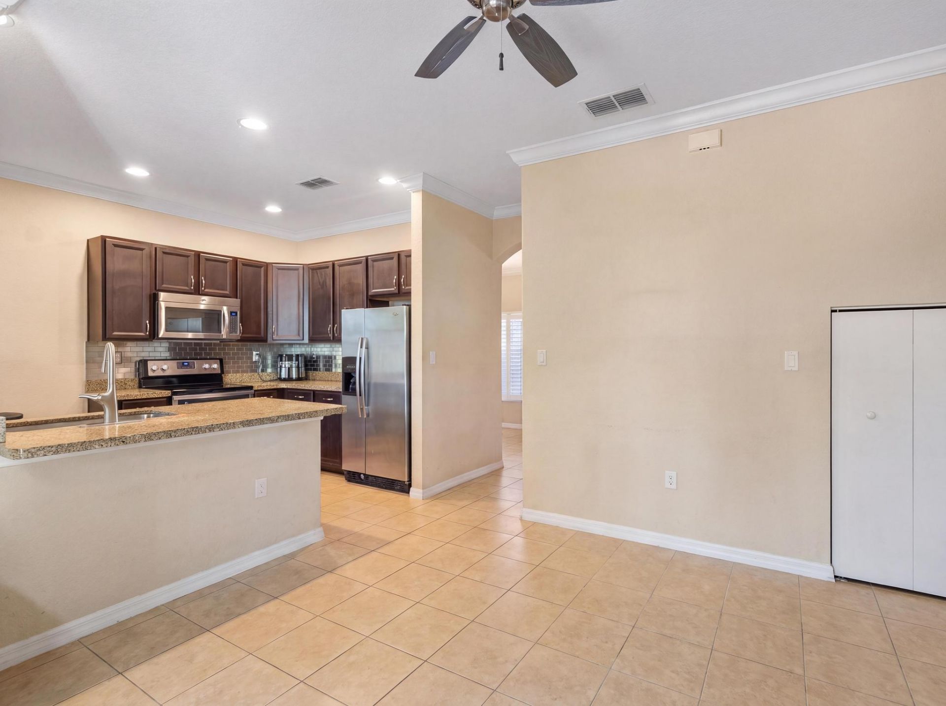 301 Lake Monterey Circle, Boynton Beach, FL 33426 Photo