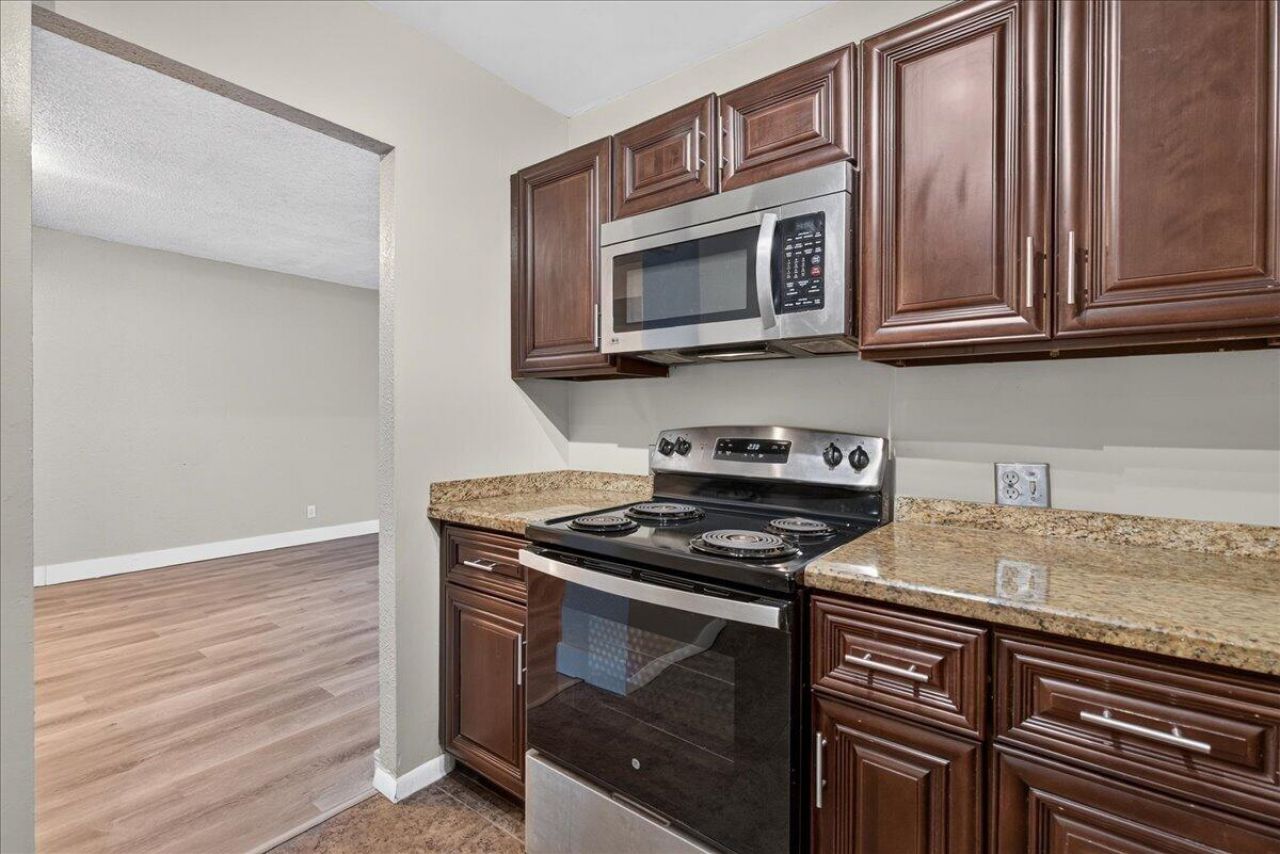 4200 Hillcrest Drive, Hollywood, FL 33021 Photo
