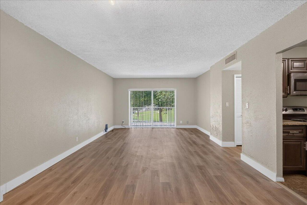4200 Hillcrest Drive, Hollywood, FL 33021 Photo