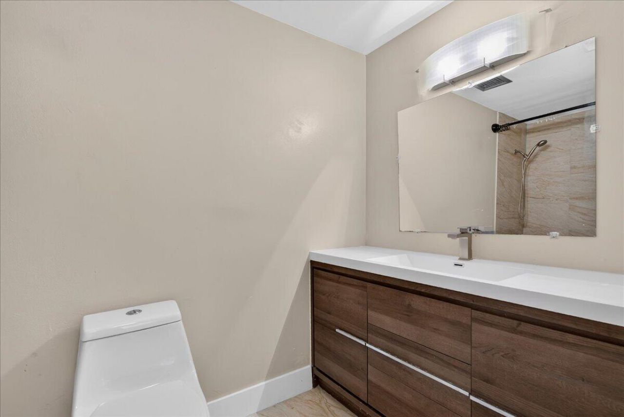 4200 Hillcrest Drive, Hollywood, FL 33021 Photo