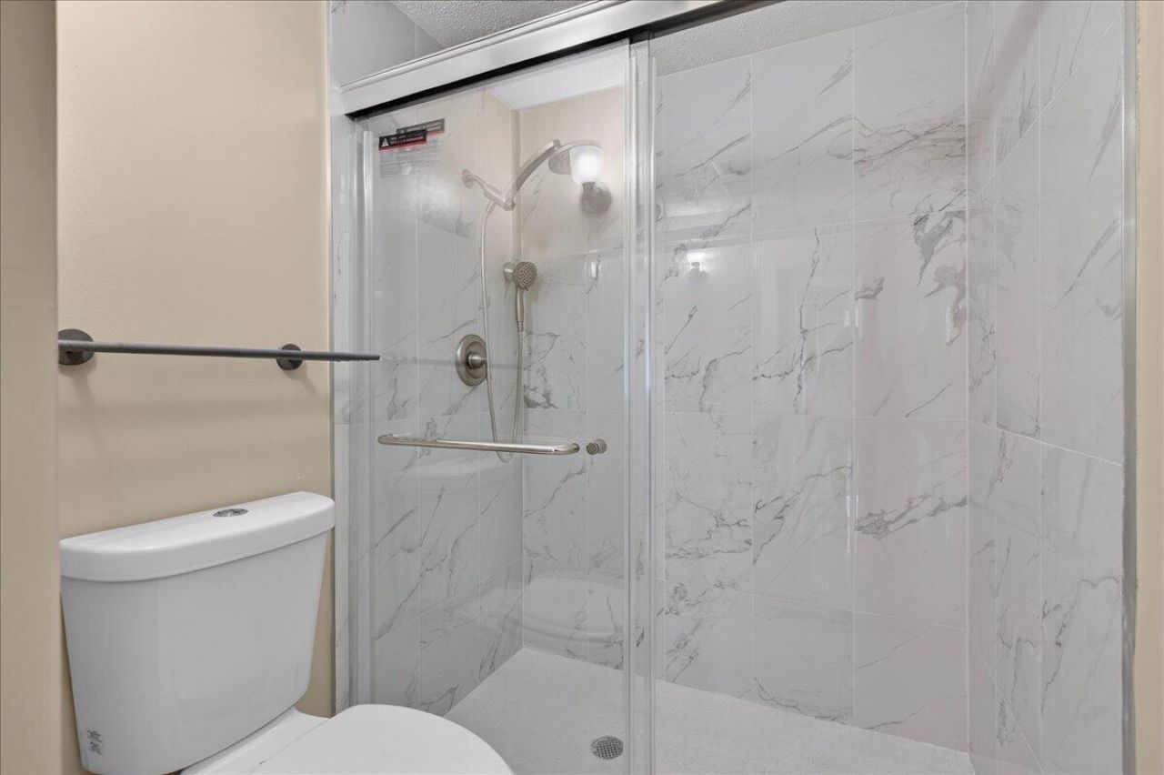 4200 Hillcrest Drive, Hollywood, FL 33021 Photo
