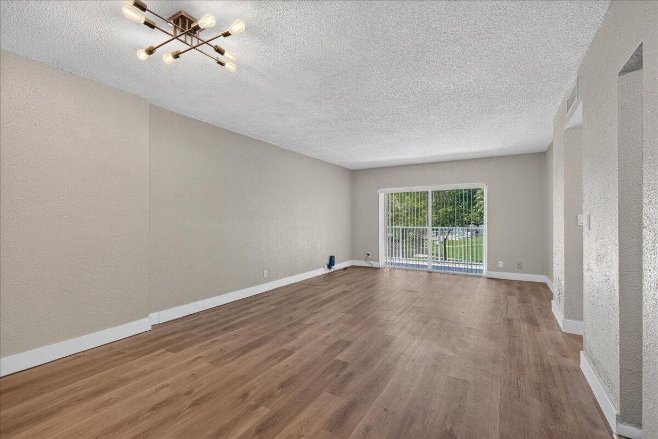 4200 Hillcrest Drive, Hollywood, FL 33021 Photo