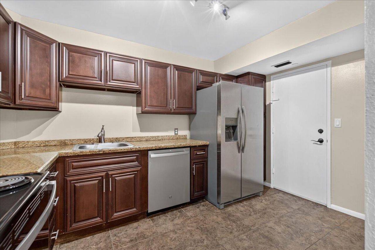 4200 Hillcrest Drive, Hollywood, FL 33021 Photo