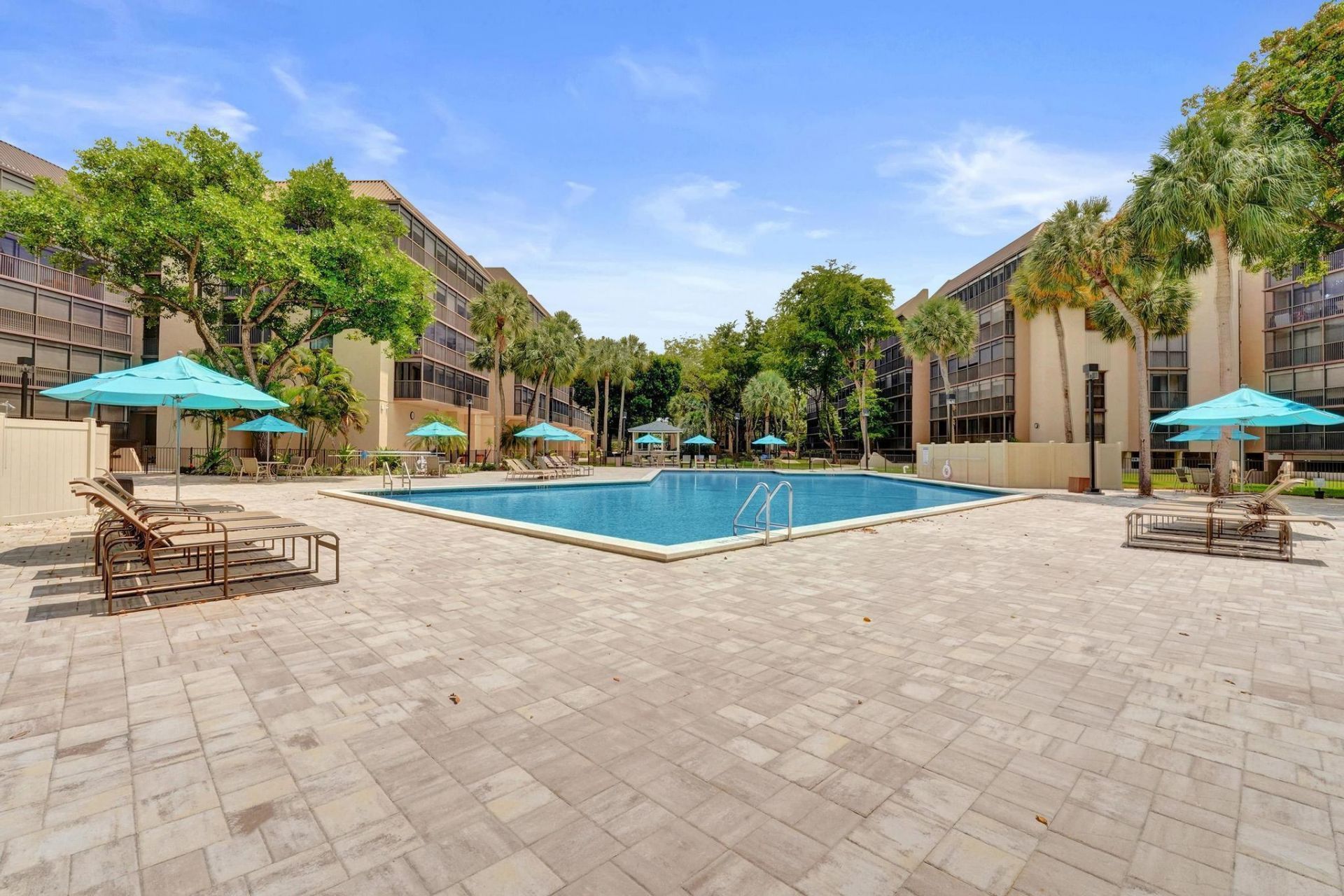 2802 N 46th Avenue, Unit B318, Hollywood, FL 33021 Photo