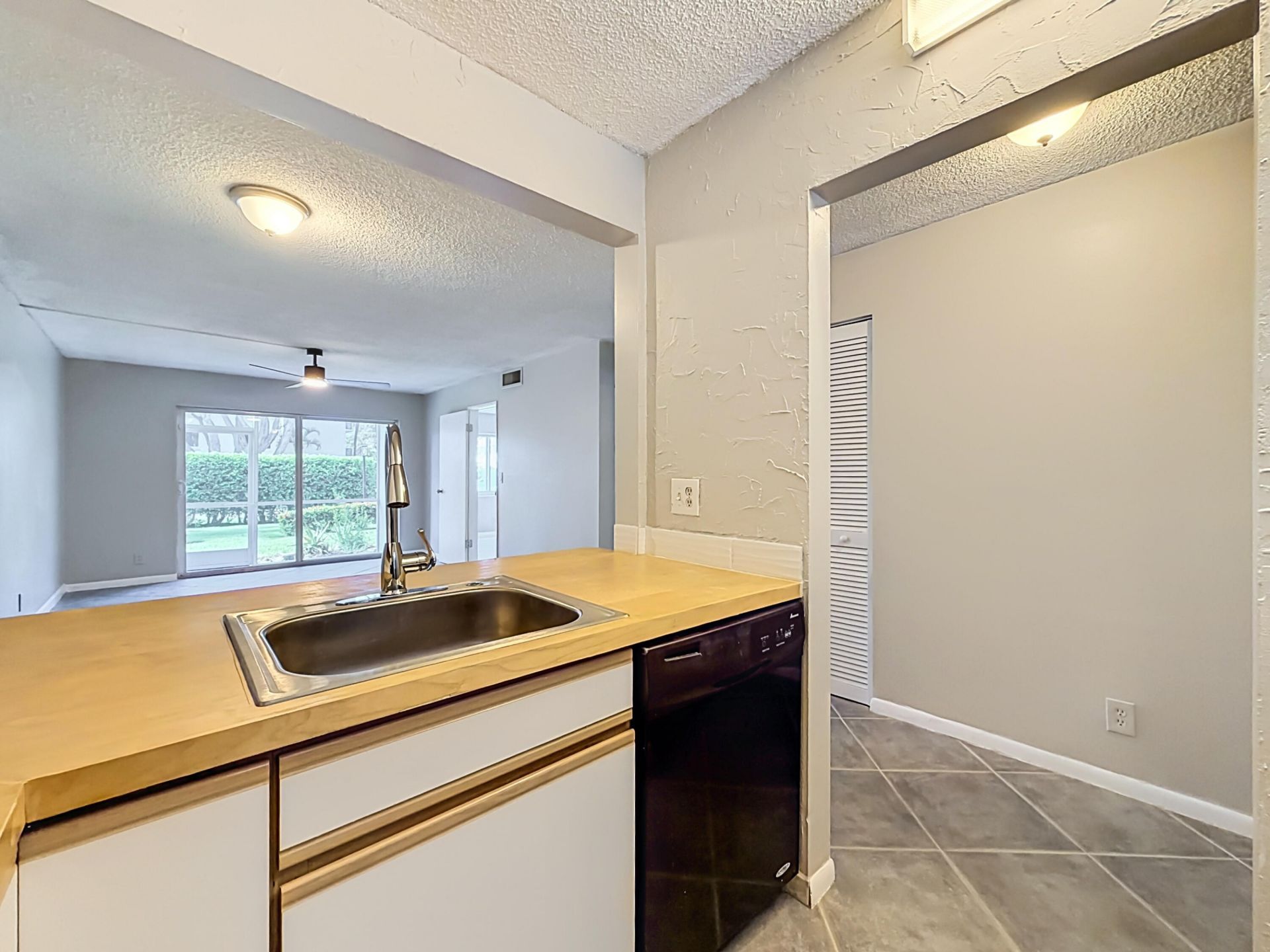 207 Tropic Isle Drive, Unit 1130, Delray Beach, FL 33483 Photo