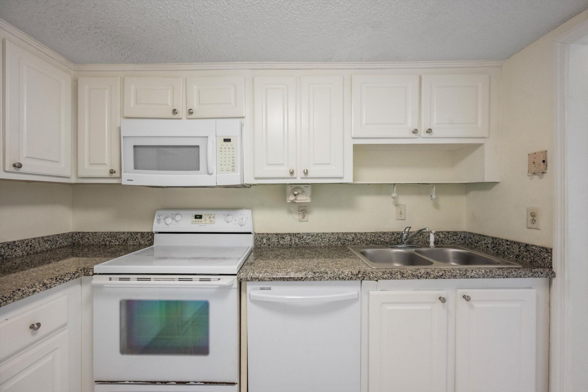 2800 N Ocean Drive, Unit A-8B, Riviera Beach, FL 33404 Photo