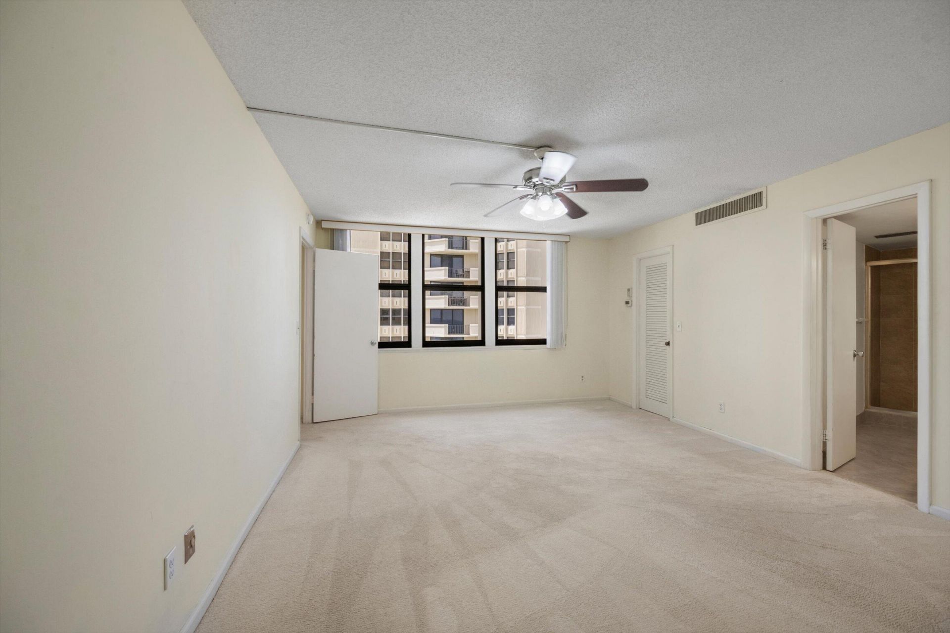 2800 N Ocean Drive, Unit A-8B, Riviera Beach, FL 33404 Photo