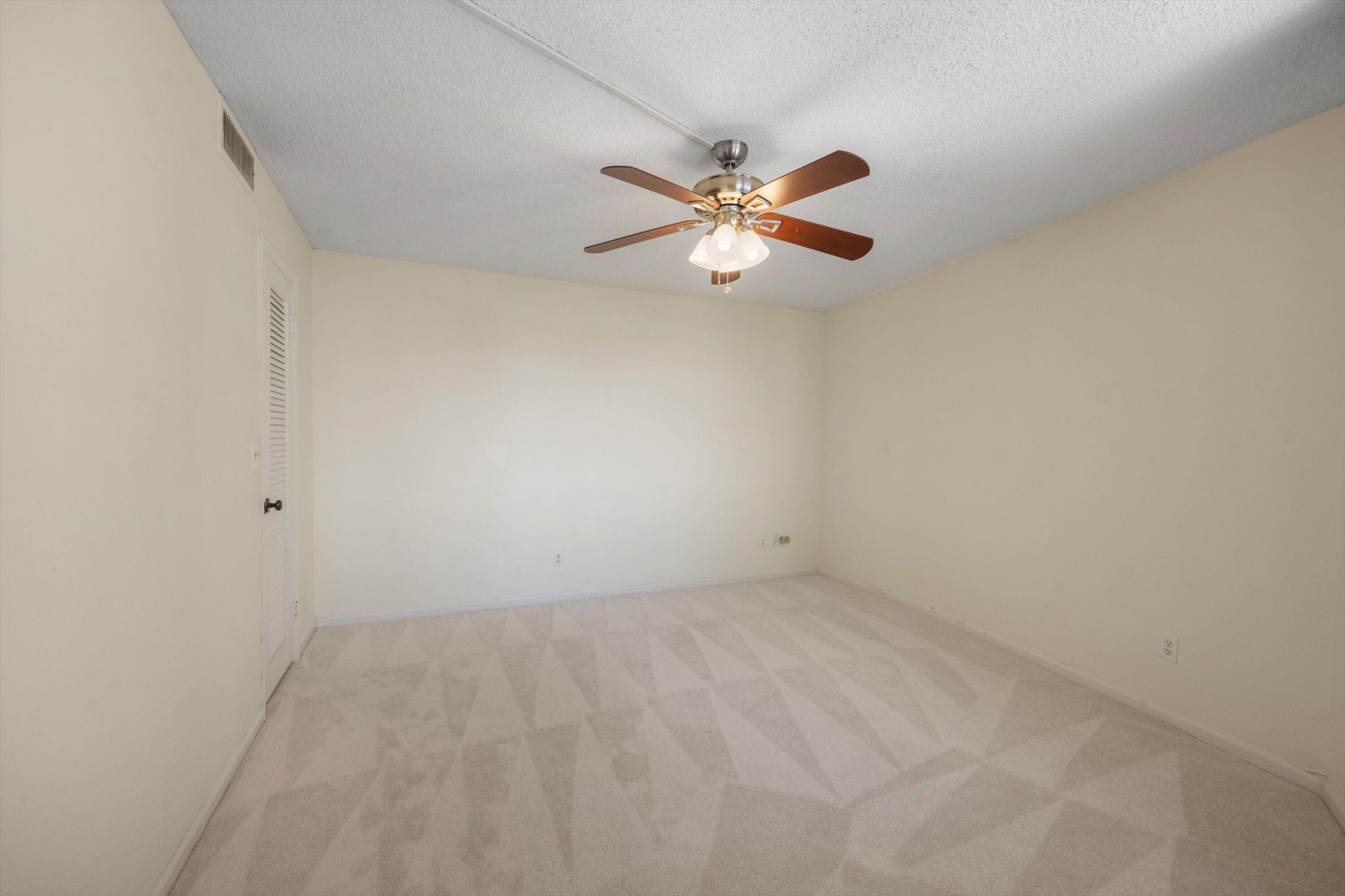 2800 N Ocean Drive, Unit A-8B, Riviera Beach, FL 33404 Photo