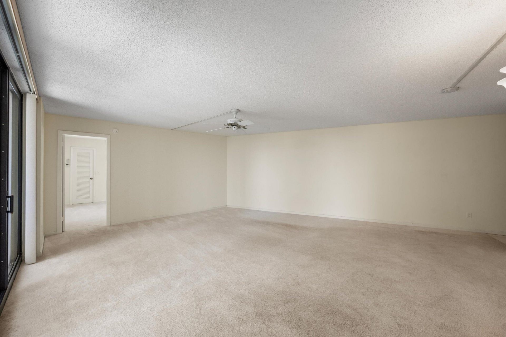 2800 N Ocean Drive, Unit A-8B, Riviera Beach, FL 33404 Photo