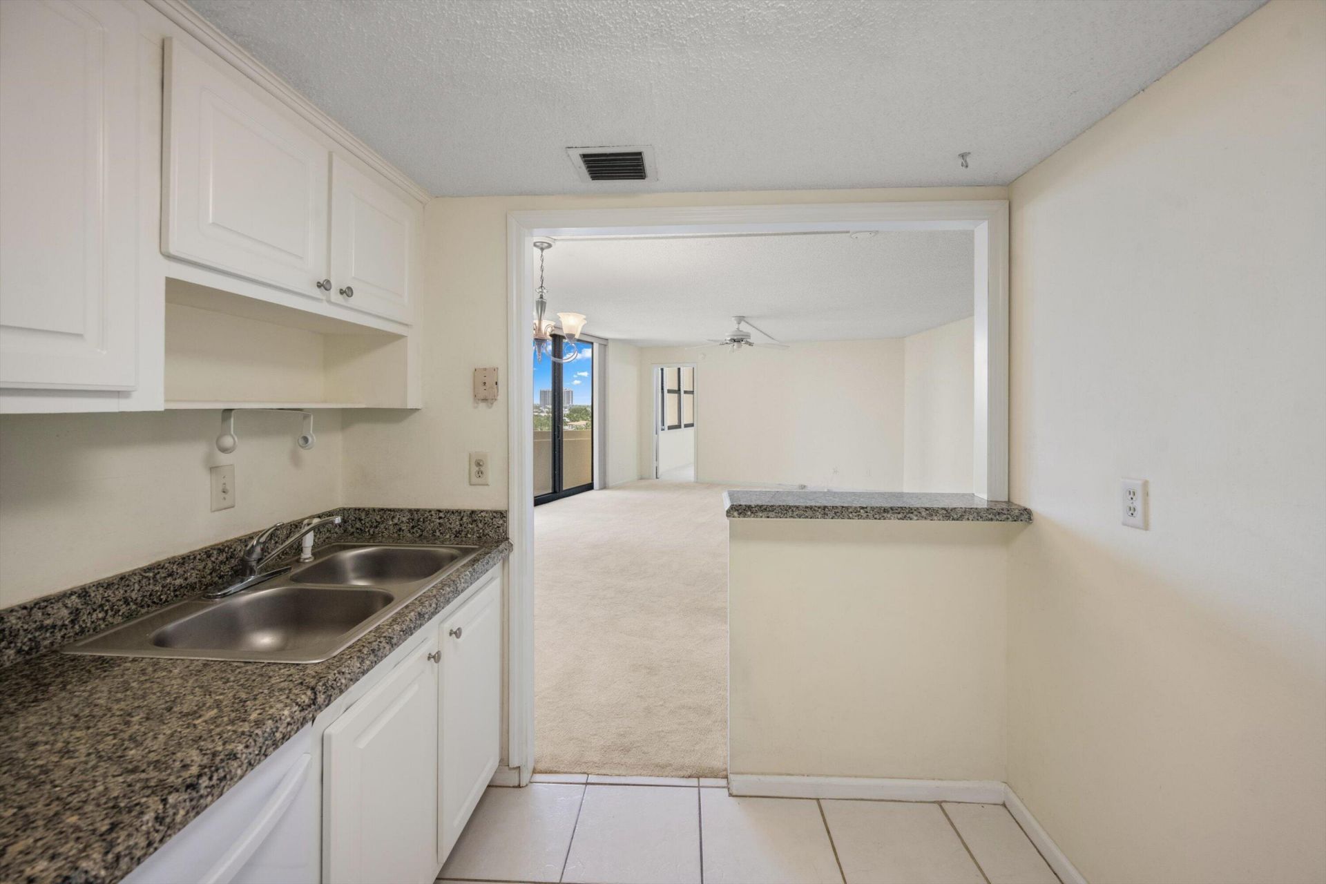 2800 N Ocean Drive, Unit A-8B, Riviera Beach, FL 33404 Photo