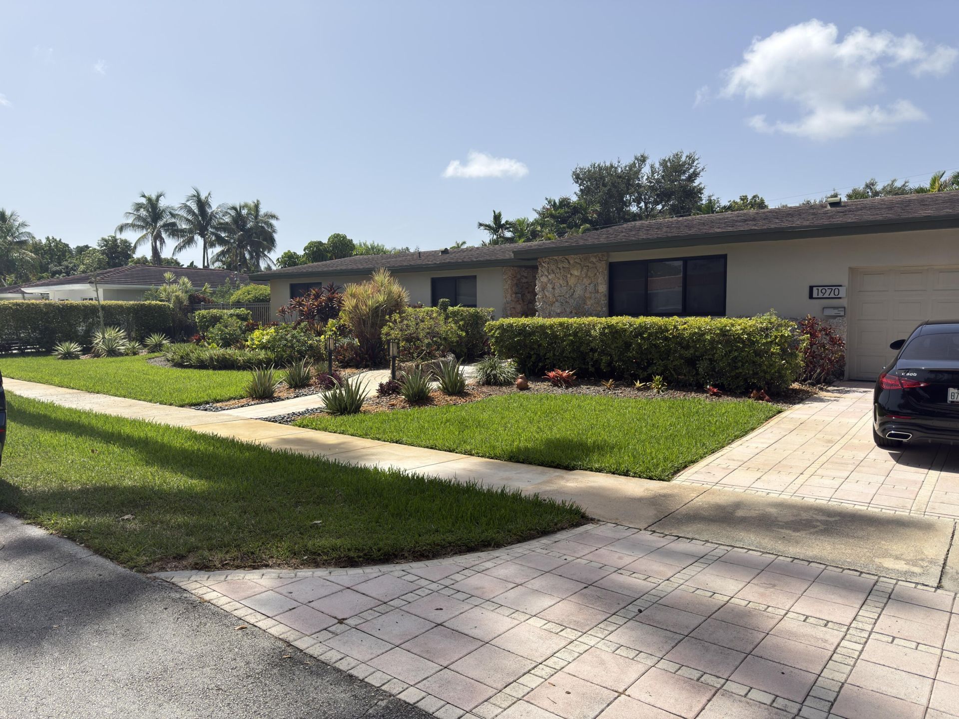 1970 NE 198th Terrace, Miami, FL 33179 Main Photo