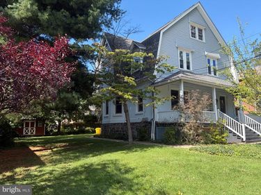 210 GRAYLING AVENUE, NARBERTH, PA 19072