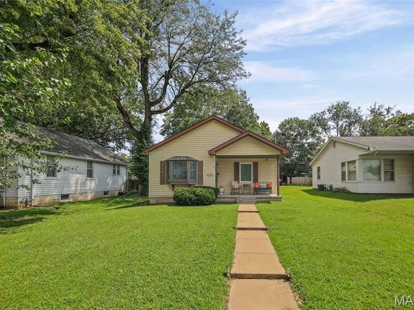 1326 Orchard Street, Belleville, IL 62221