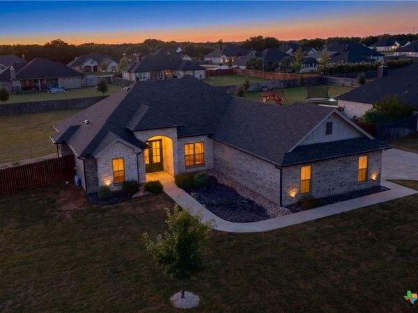 211 Sand Flat Lane, Temple, TX 76502