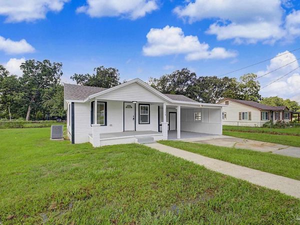 1119 Muscogee Rd, Cantonment, FL 32526
