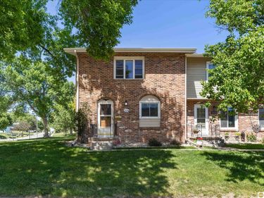 12136 Burt Street, Omaha, NE 68154