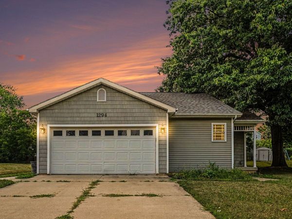 1294 Chalmers Drive, Battle Creek, MI 49015