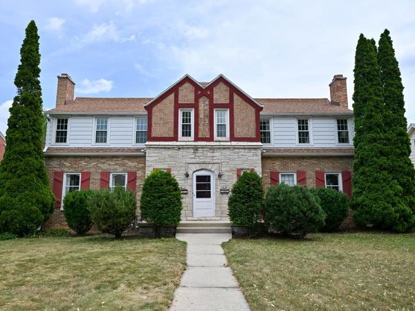 616 N 104th STREET, Unit 618, Wauwatosa, WI 53226
