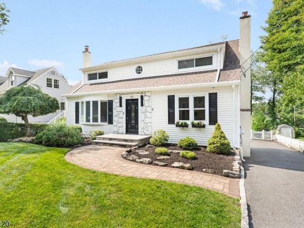 33 Beverly Rd, West Caldwell, NJ 07006